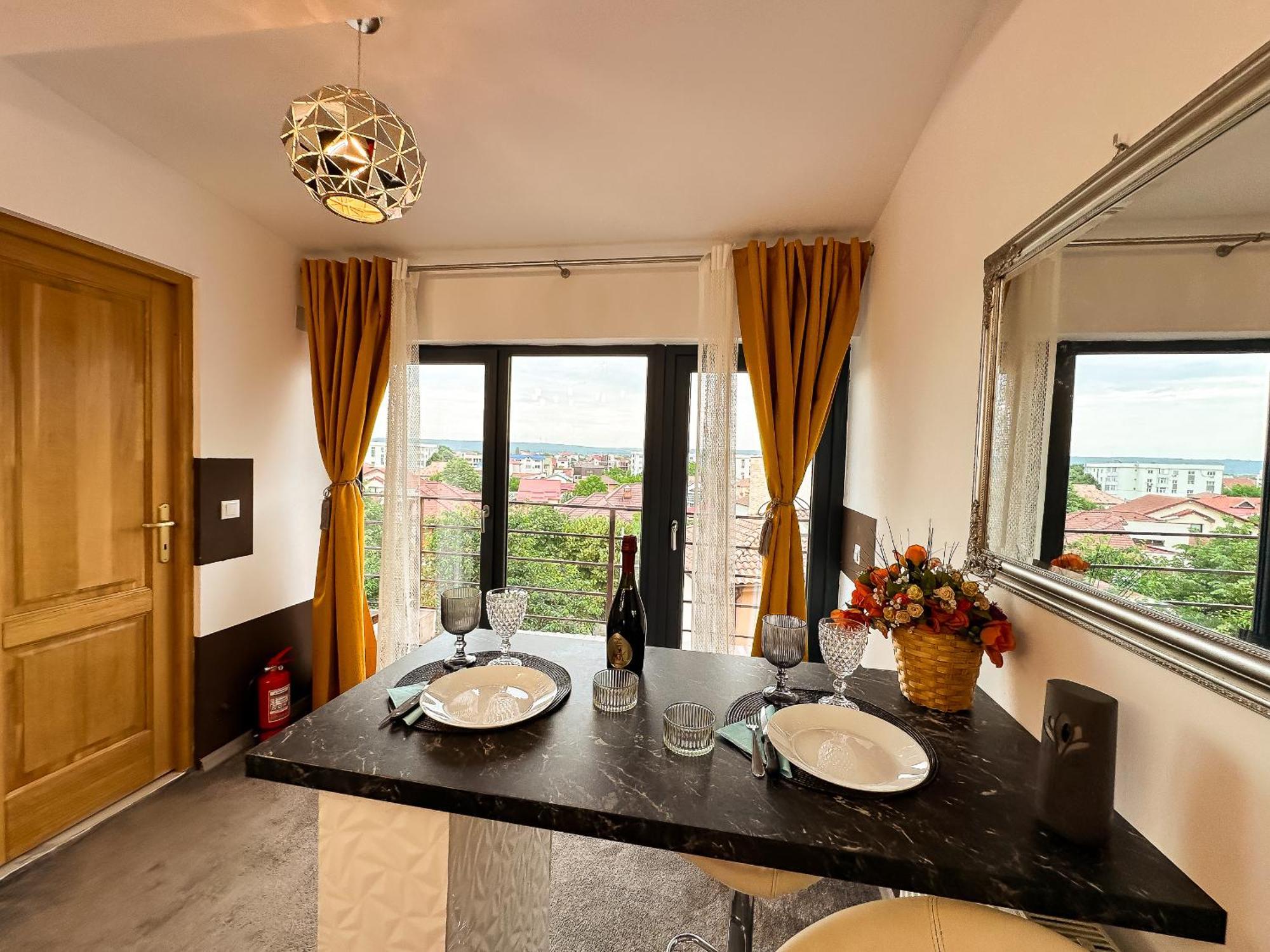 The Royal - Studio With Balcony & Panoramic View Craiova Exterior foto
